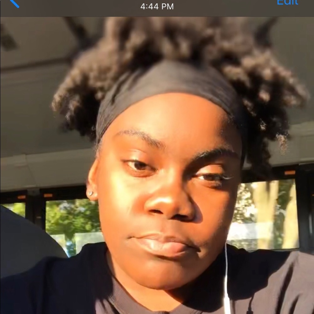 Meet your Posher, Tamia